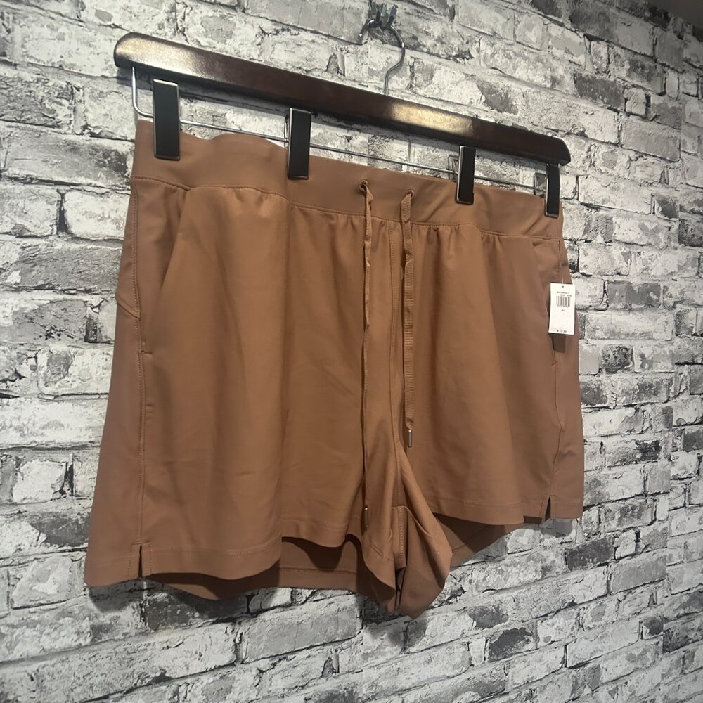 NWT Old Navy Shorts High Rise Power Soft 3 in 1 Tan Size XL - Picture 2 of 14